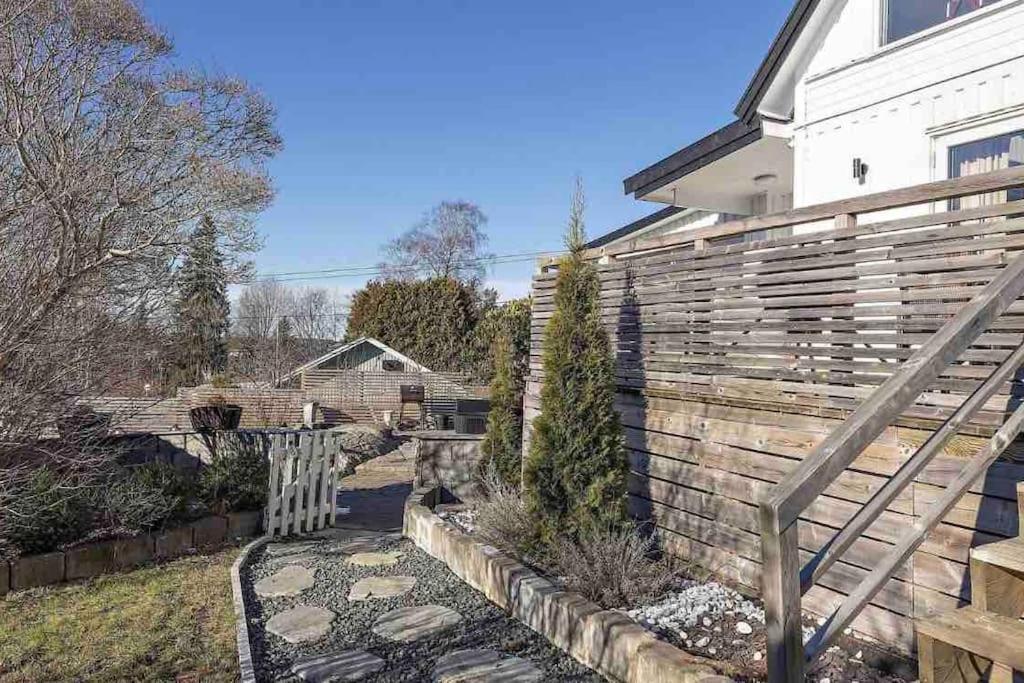 Mysigt Hus Med Natur & Jacuzzi I Olofstorp Göteborg Kültér fotó